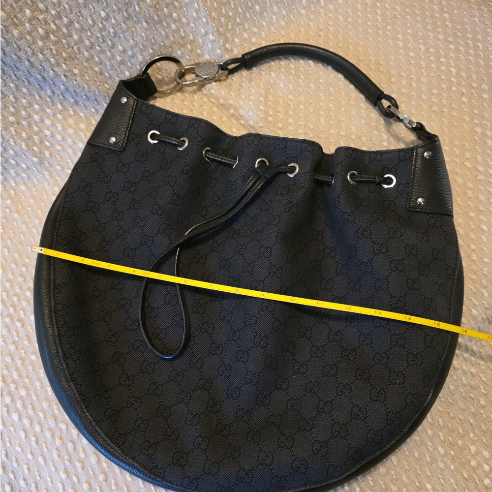 Authentic GUCCI black denim crescent shoulder bag - Picture 4 of 16